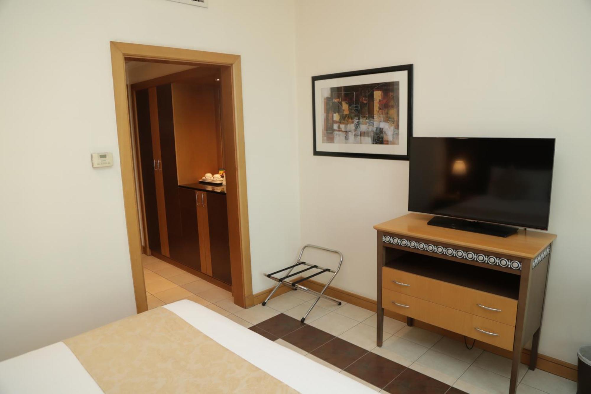 Copthorne Al Jahra Hotel & Resort Кувейт Экстерьер фото